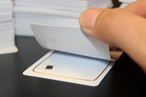 کارت بدون تماس چیست ؟ انواع کارت خوان بدون تماس 6 smart card rfid contactless